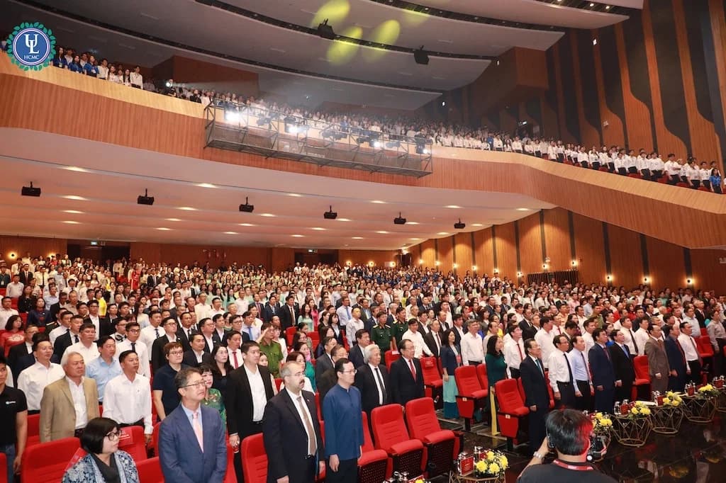 Nửa thế kỷ sáng tri thức – Vững công minh: ULAW viết tiếp bản hùng ca pháp lý Việt Nam